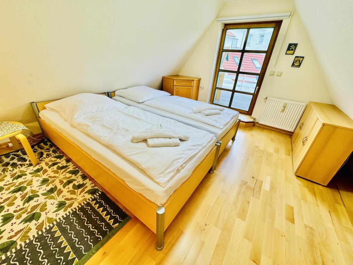 Blaue Tulpe, Balkon Mit Traumblick Lägenhet Rostock Exteriör bild